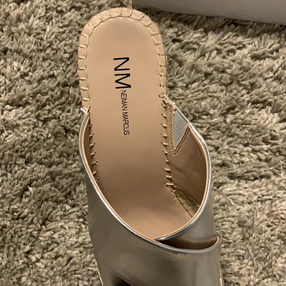 Neiman‎ Marcus Silver Espadrille Wedge Sandals Crossover Straps